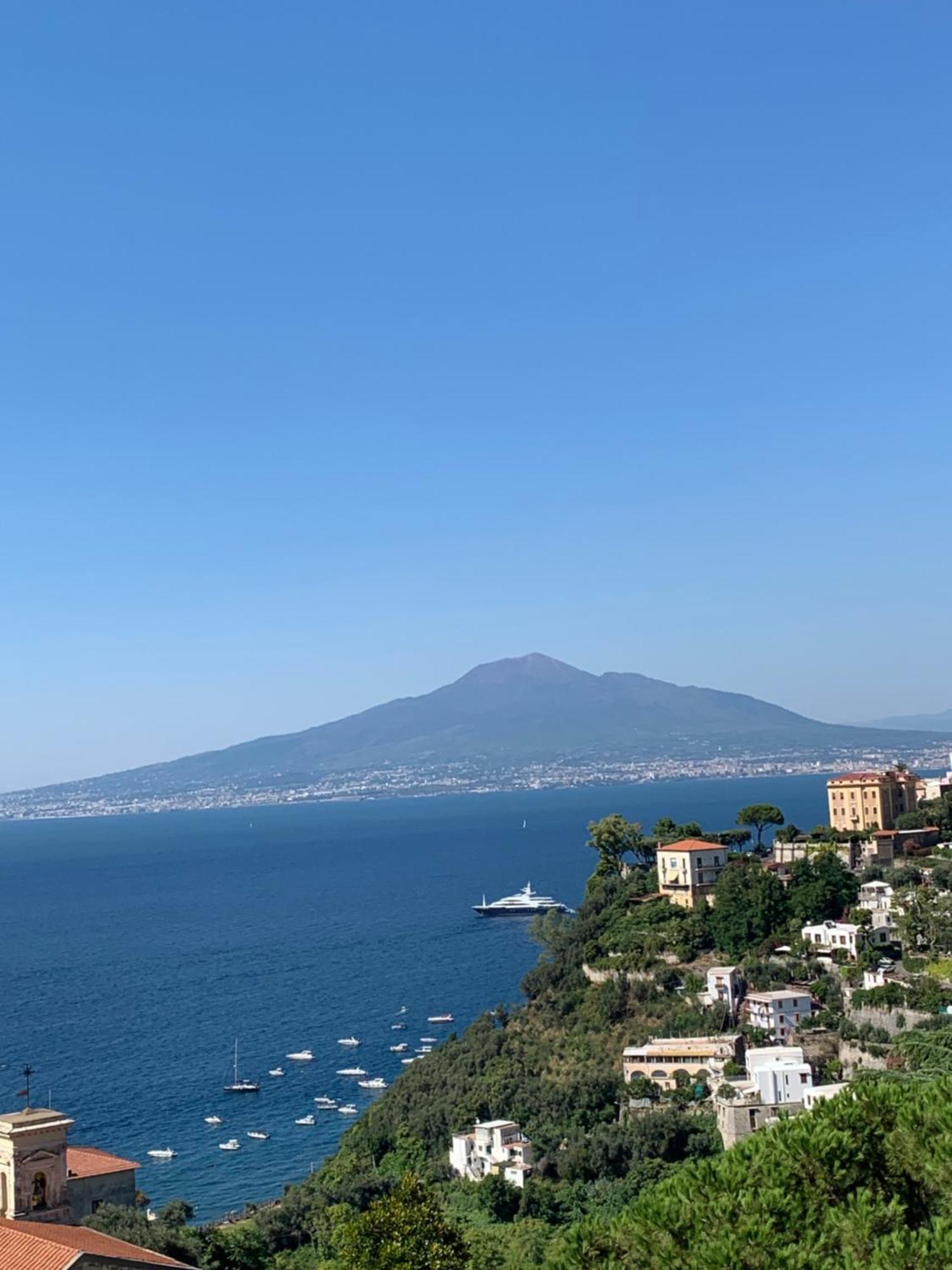 Vesuvio View Bed and Breakfast Vico Equense Eksteriør billede