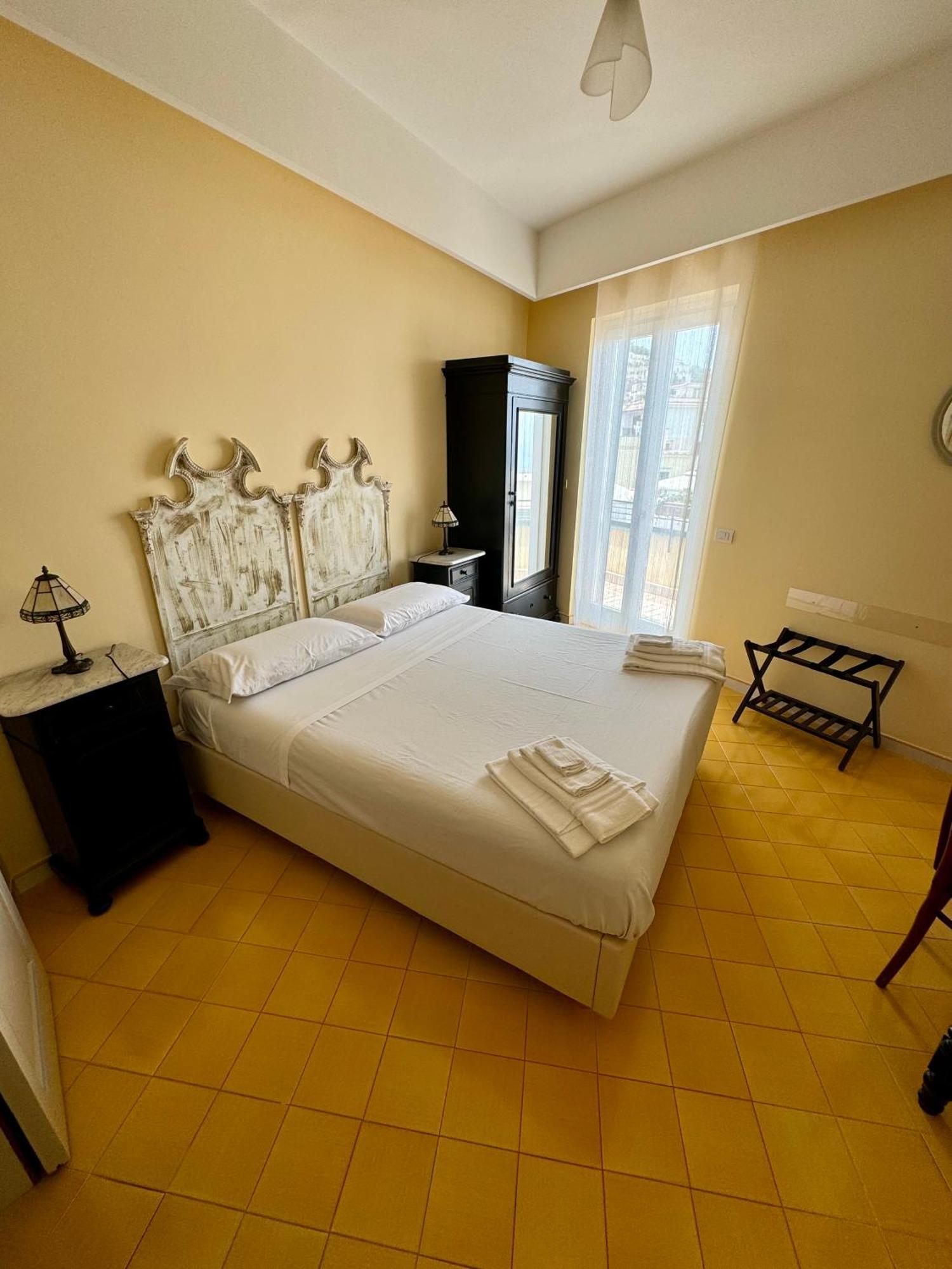 Vesuvio View Bed and Breakfast Vico Equense Eksteriør billede
