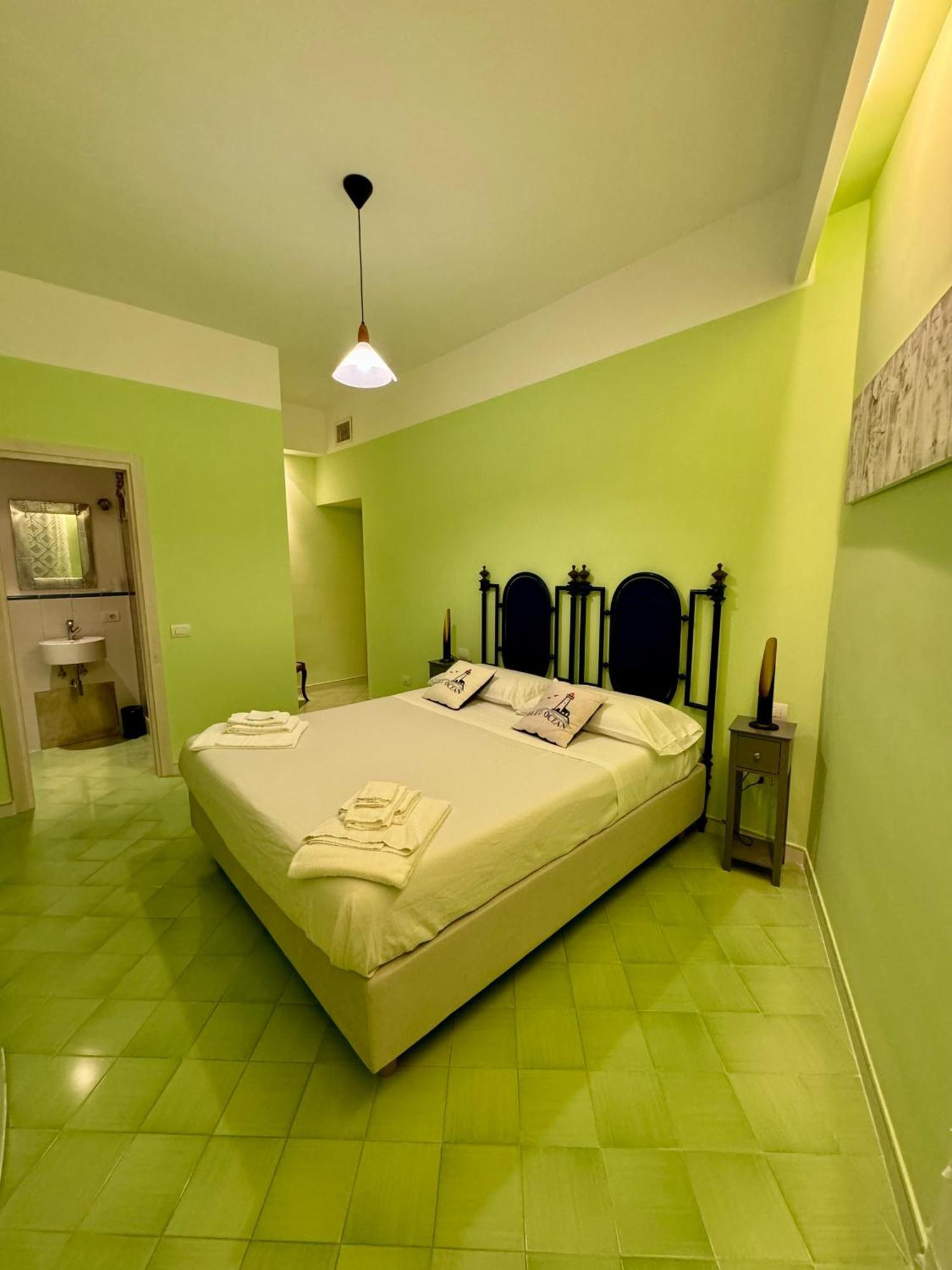 Vesuvio View Bed and Breakfast Vico Equense Eksteriør billede