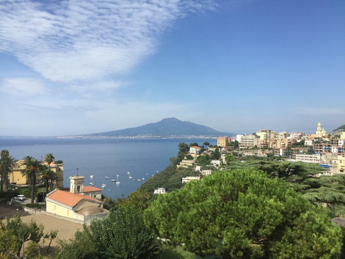Vesuvio View Bed and Breakfast Vico Equense Eksteriør billede